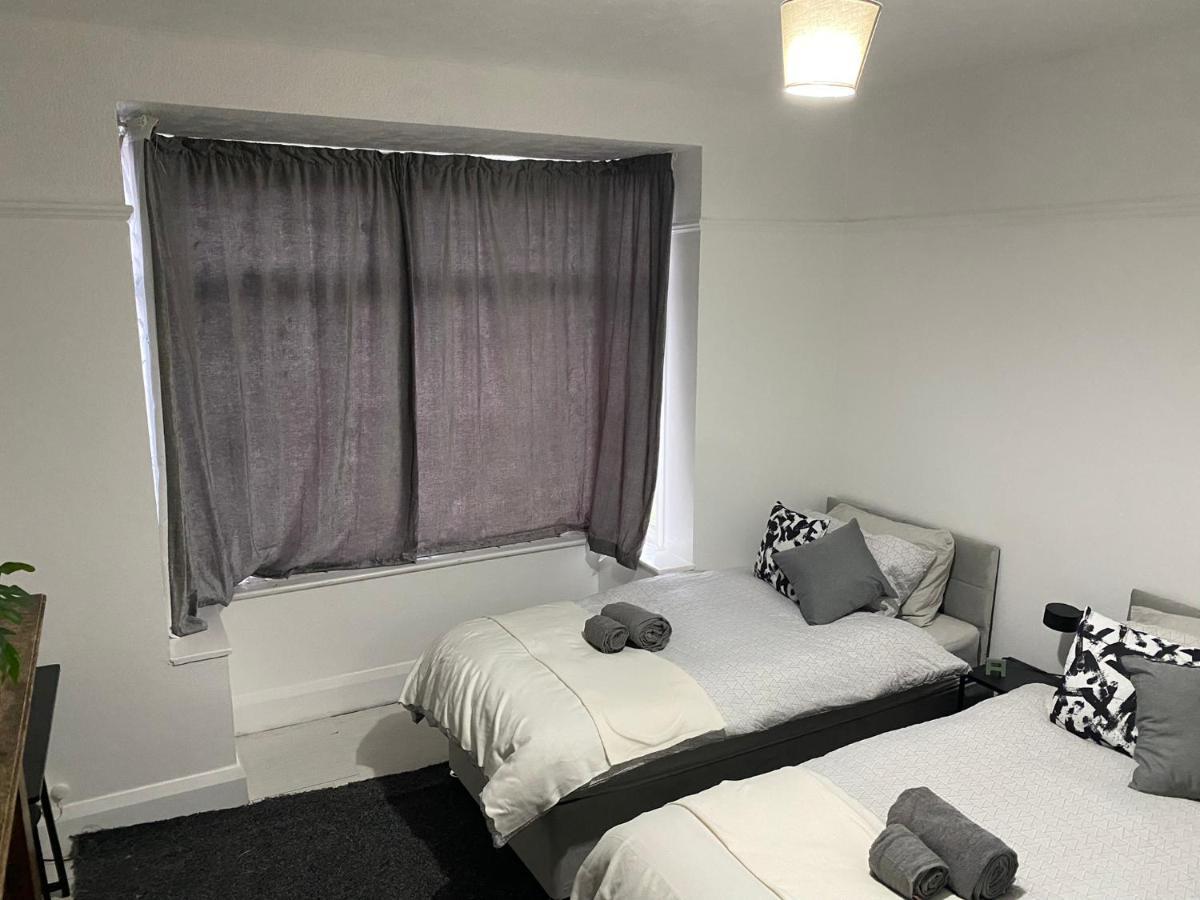 Room 2 Peaceful Stay Near Derby City Centre Esterno foto